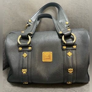 ‼️SOLD‼️ other site MCM boston handbag
